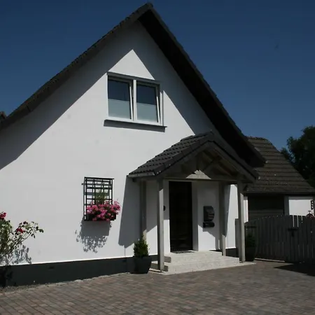 Frey - Ueber Zwei Etagen Mit Terrasse Eggebek