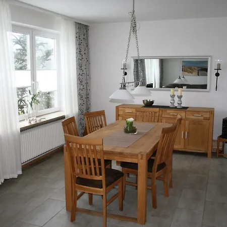 Casa de Férias Frey - Ueber Zwei Etagen Mit Terrasse Eggebek