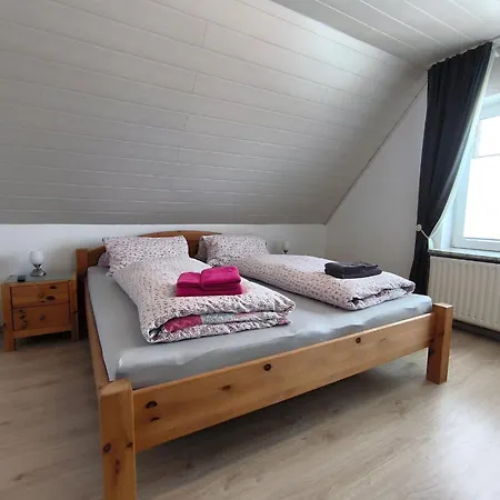 Frey - Ueber Zwei Etagen Mit Terrasse Holiday home Eggebek