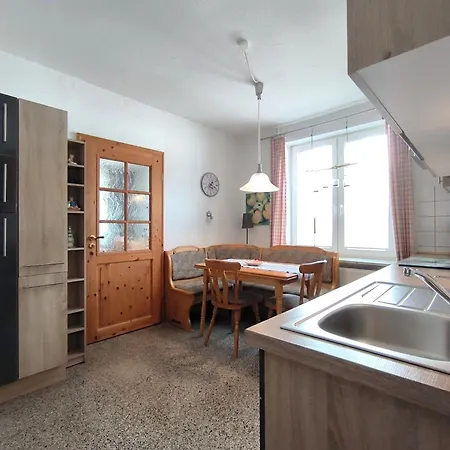 Frey - Ueber Zwei Etagen Mit Terrasse Vakantiehuis
